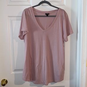 💜2/$25! Torrid V-neck Tee NWOT SIZE 2 (18/20) 💐